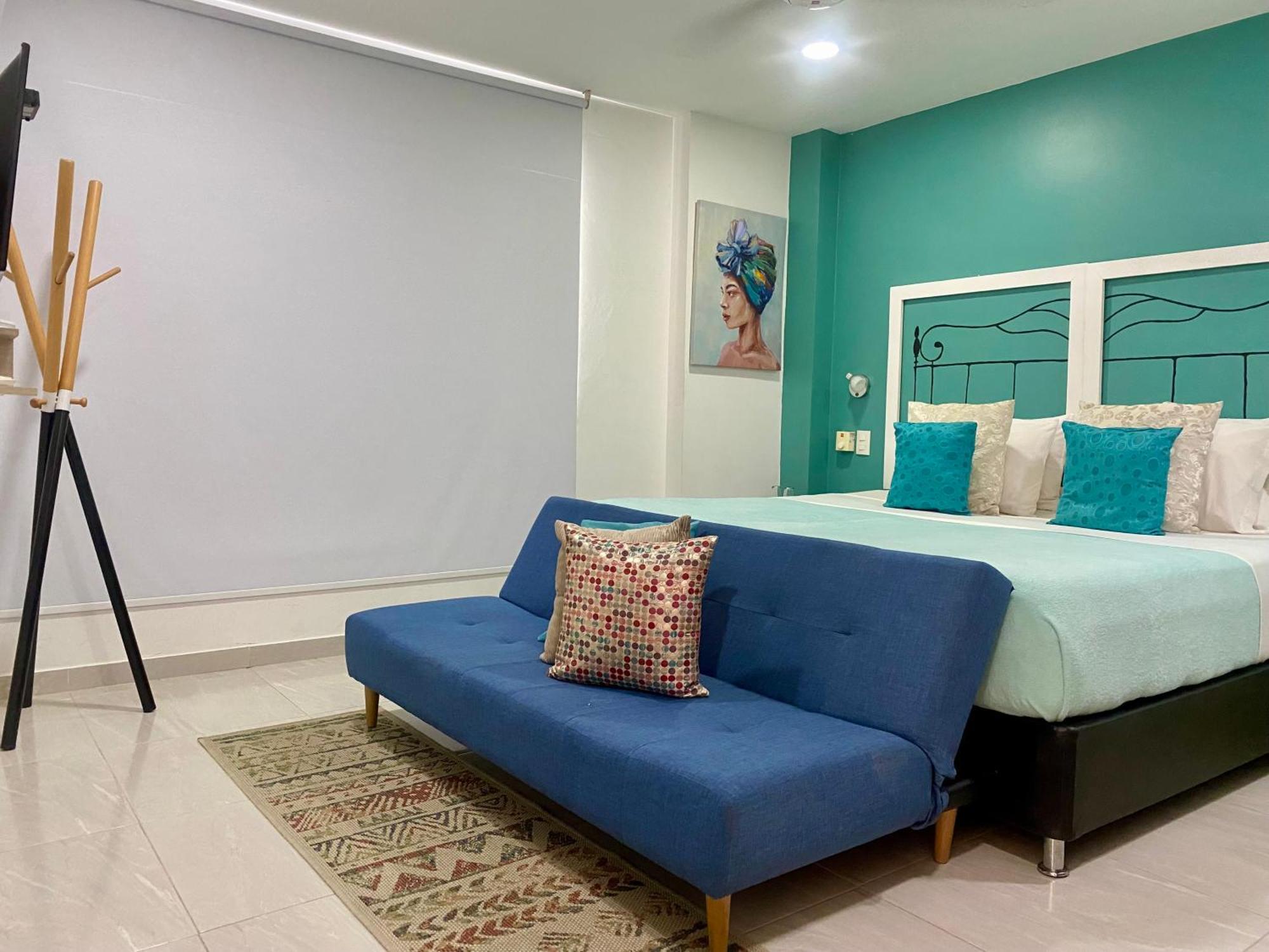 Deluxe Triple Room with Sea View